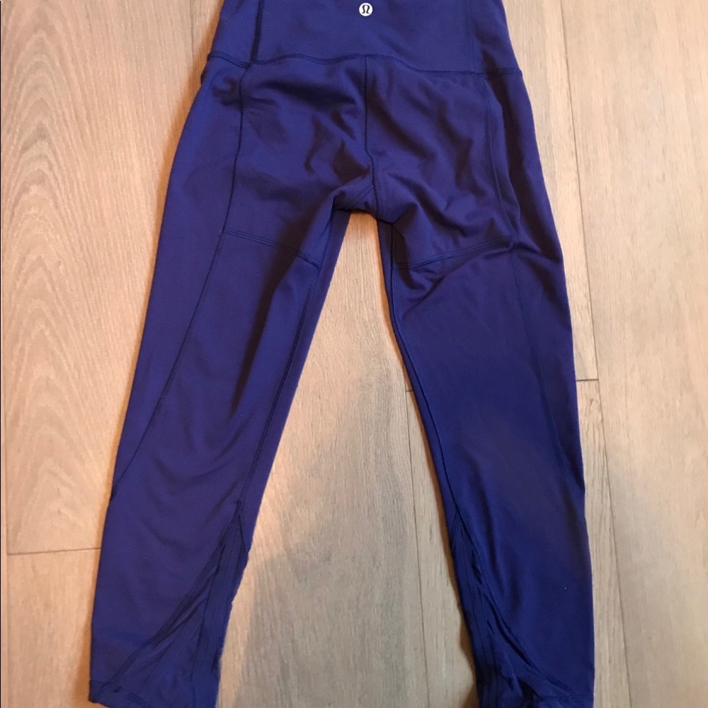Lululemon Size 4 cropped cotton leggings